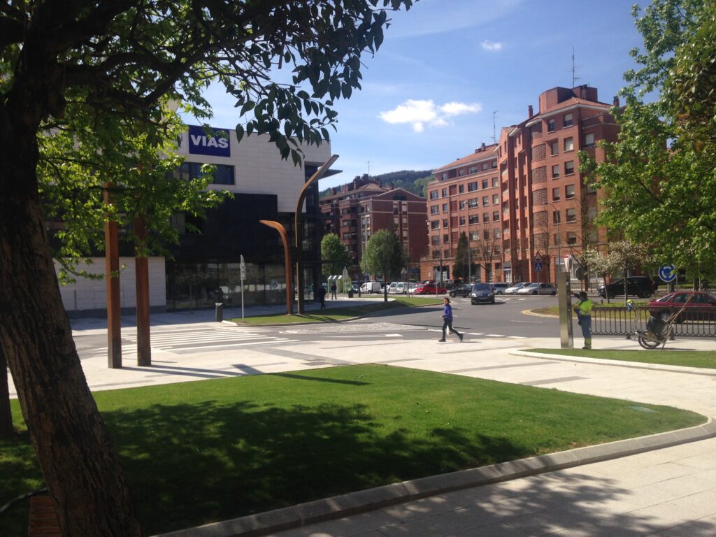 Dirección de Urbanización UE” R” en Amorebieta (Bizkaia)